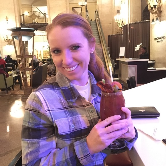 Meet your Posher, Paige - Picture 1 of 1